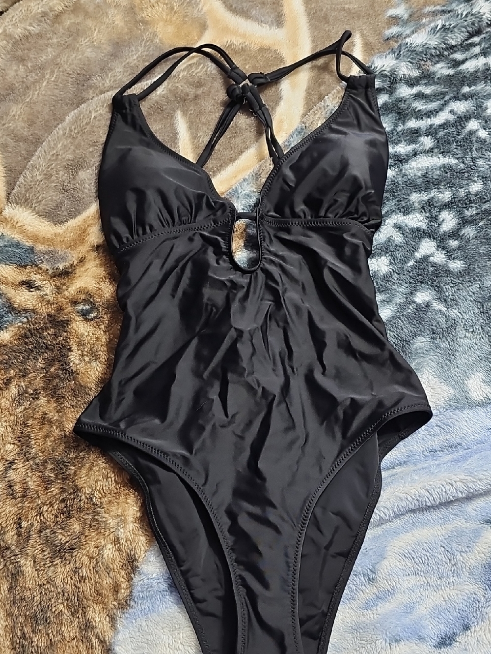 Sheshow Sleek Black One-Piece Swimsuit
